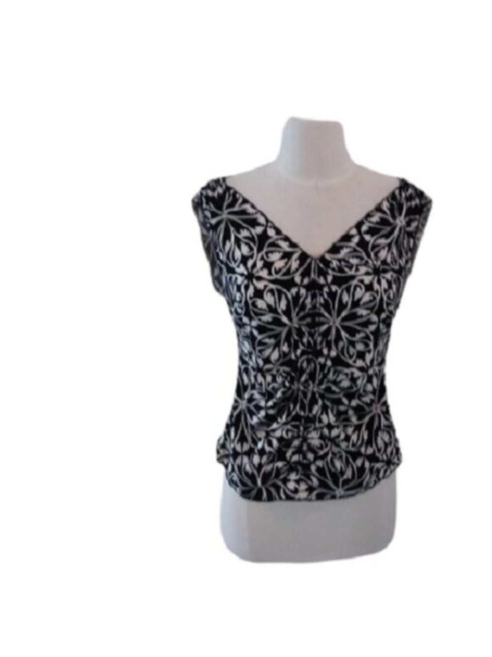 Max Edition V Neck Shell Sleeveless Career Top Blouse, Blk/White, Size Medium